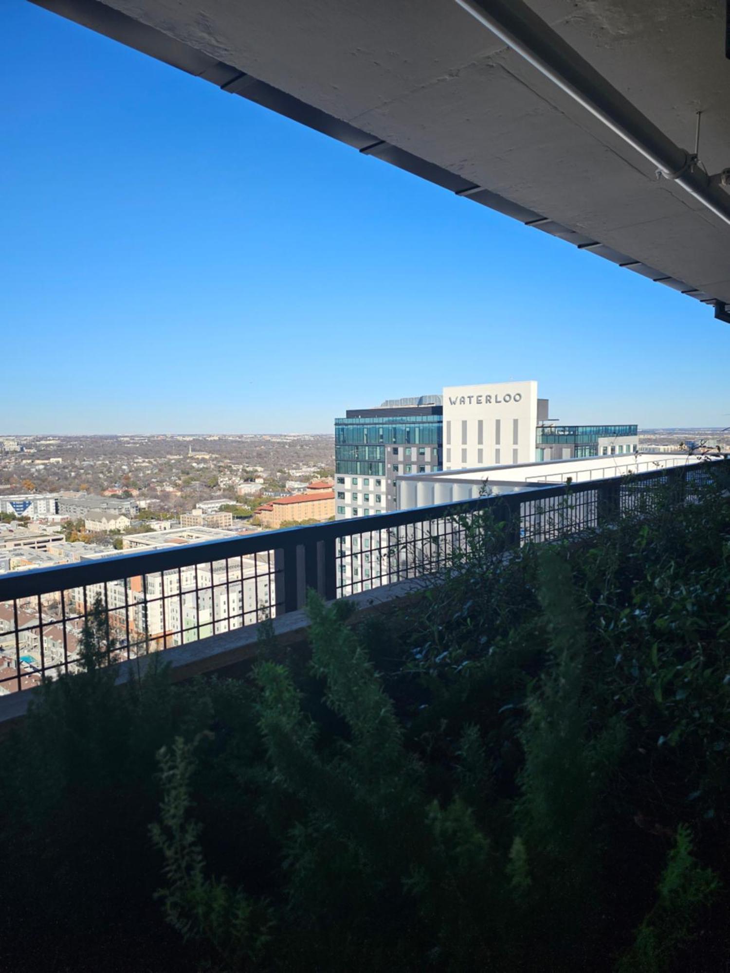 Ut Hook 'Em Horns Skyloft Apartment Austin Exterior photo